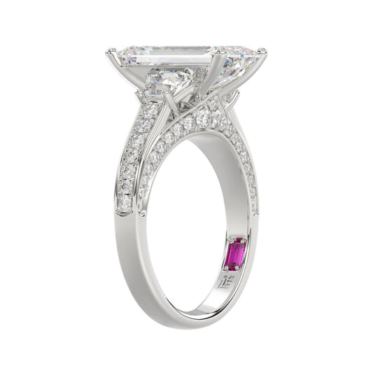 LADIES RING 4.00CT ROUND/EMERALD/BAGUETTE DIAMOND WHITE PLATINUM (CENTER STONE EMERALD DIAMOND 3CT)