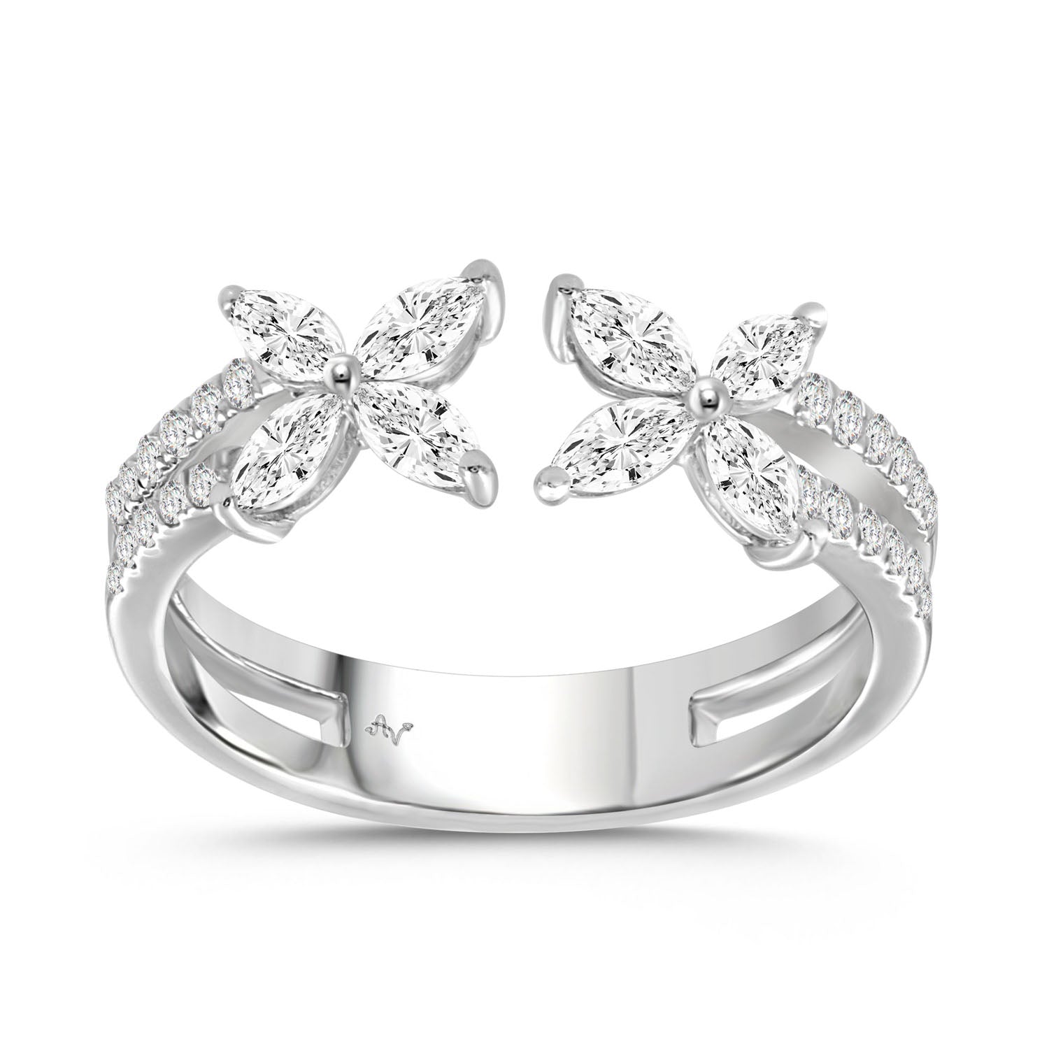 LADIES  RING 0.75CT ROUND/MARQUISE DIAMOND 14K WHITE GOLD