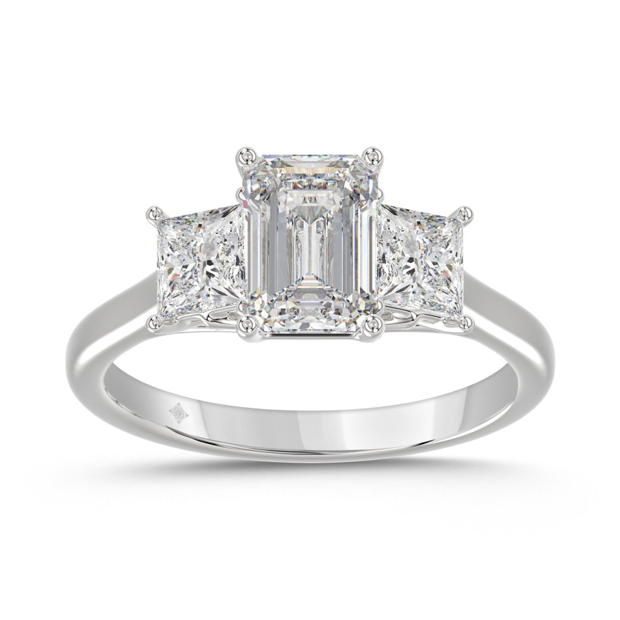 14K WHITE GOLD 2 5/8CT EMERALD/PRINCESS DIAMOND LADIES RING (CENTER STONE EMERALD DIAMOND 1 1/2CT)