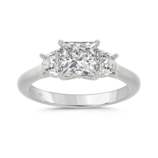 14K WHITE GOLD 1 3/4CT PRINCESS/TRAPEZOID DIAMOND LADIES RING (CENTER STONE PRINCESS DIAMOND 1 1/4CT)